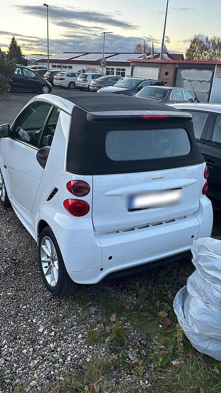 Weiß Gebraucht 2014 Smart ForTwo Cabrio Cabrio | 2.890 € (Superpreis) - Bild 1/4
