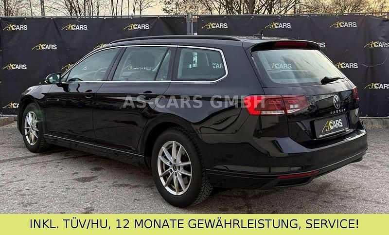 Gebraucht VW Passat Business 122 PS (89 kW) 2022 Schwarz Kombi