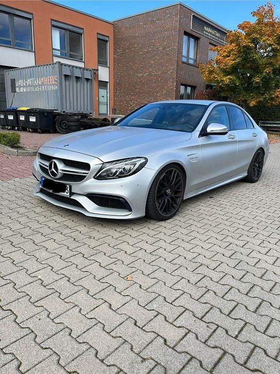 Silber Gebraucht 2015 Mercedes C63 AMG AMG Limousine | 47.500 € (Etwas zu teuer) - Bild 1/4