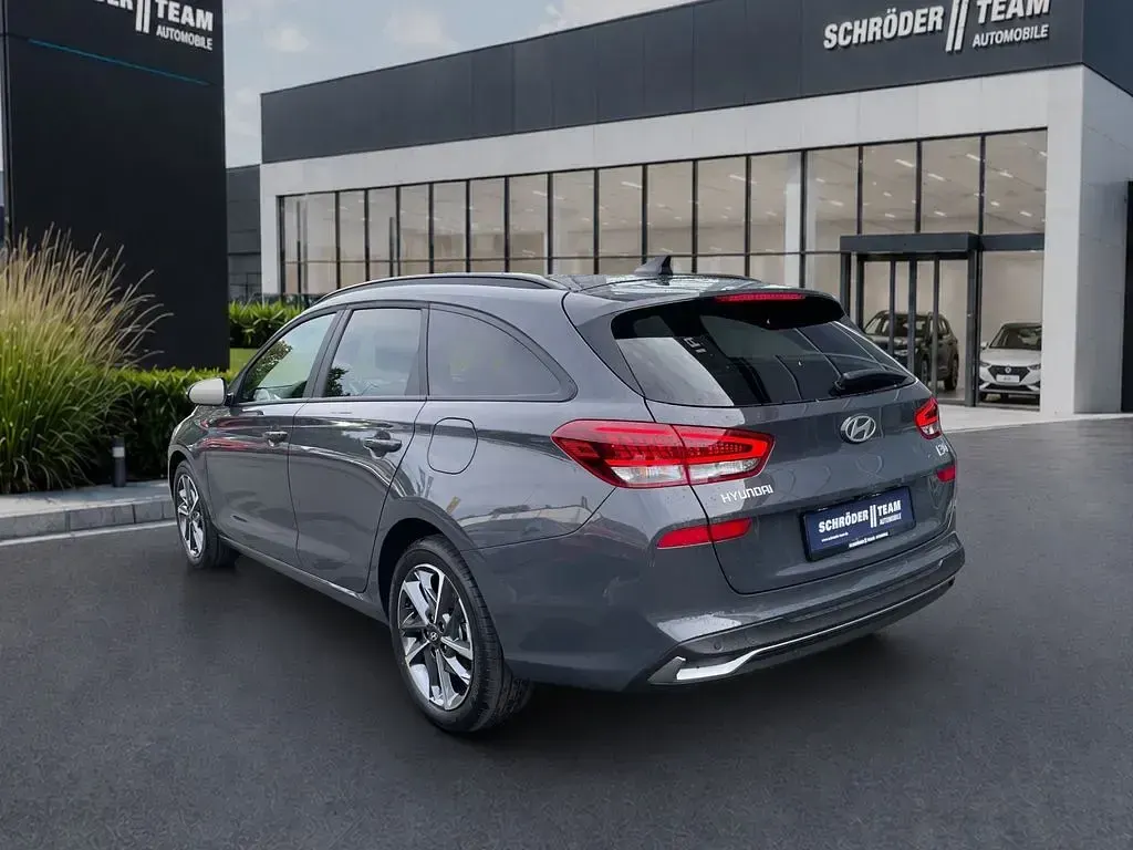 Neu Hyundai i30 Trend 150 PS (110 kW) 2026 Grau Kombi