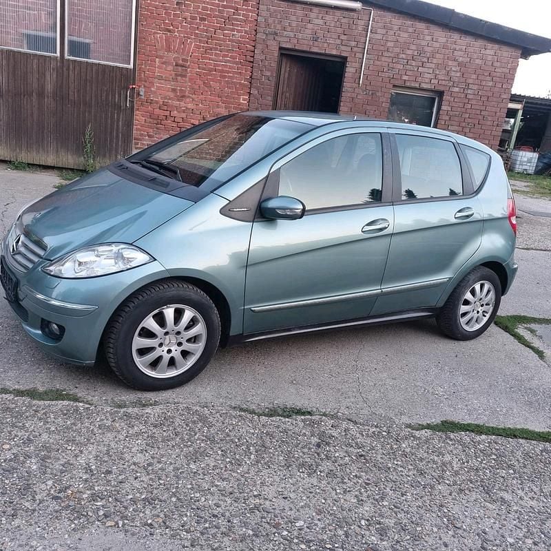 Grün Gebraucht 2005 Mercedes A170 Kleinwagen | 2.100 € - Bild 1/4