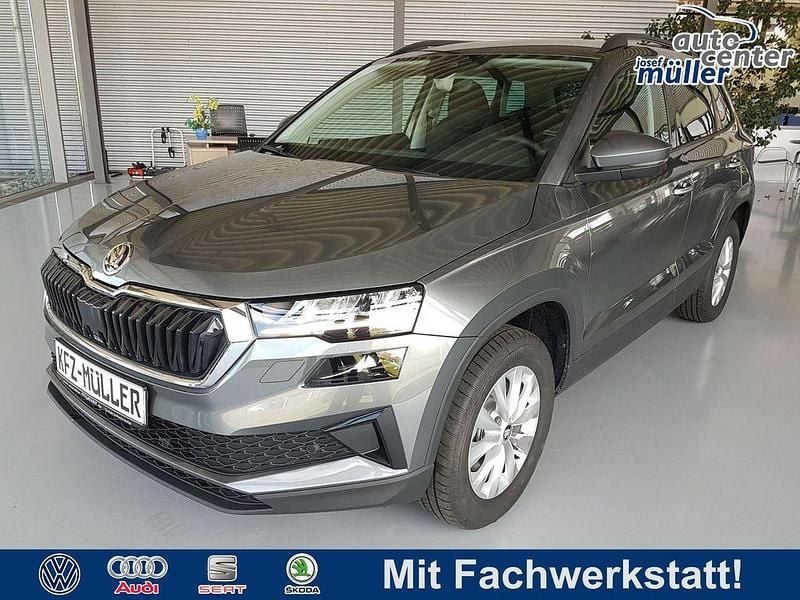 Graphitgraumetallic Neu 2025 Skoda Karoq SUV | 32.490 € (Superpreis) - Bild 1/4