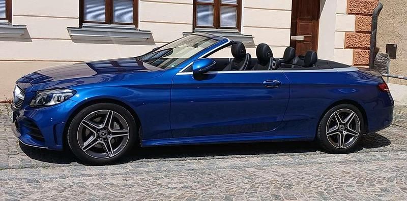 Blau Gebraucht 2022 Mercedes C220 AMG line Cabrio | 39.990 € (Guter Preis) - Bild 1/4