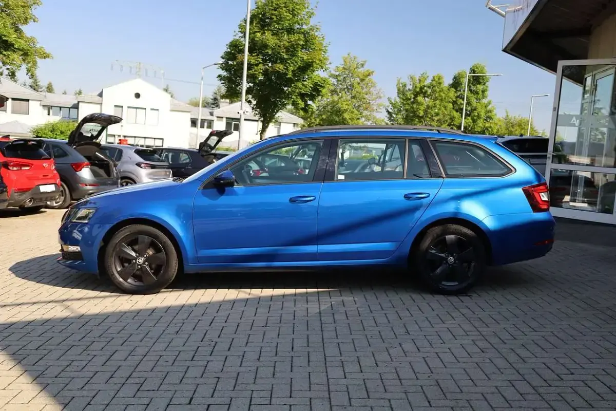 Gebraucht Skoda Octavia Soleil 150 PS (110 kW) 2020 Blau Kombi