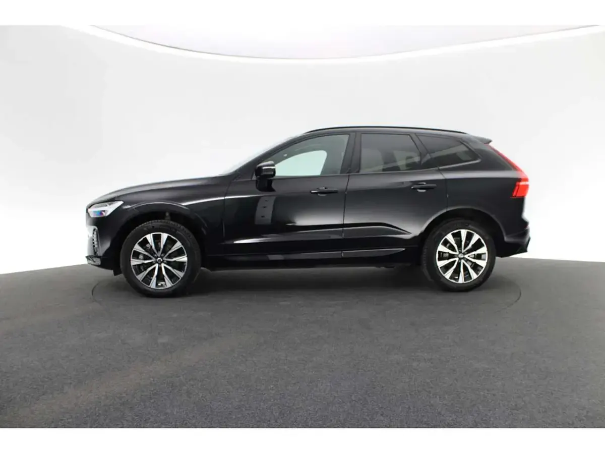 Gebraucht Volvo XC60 Plus 197 PS (144 kW) 2024 Schwarz SUV