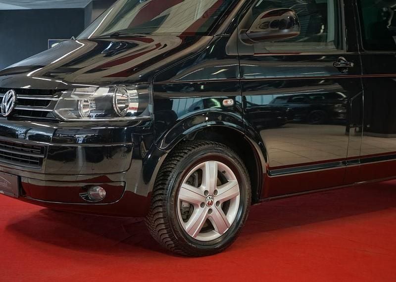 Second-hand VW T5 179 CP (131 kW) 2011 Negru Van
