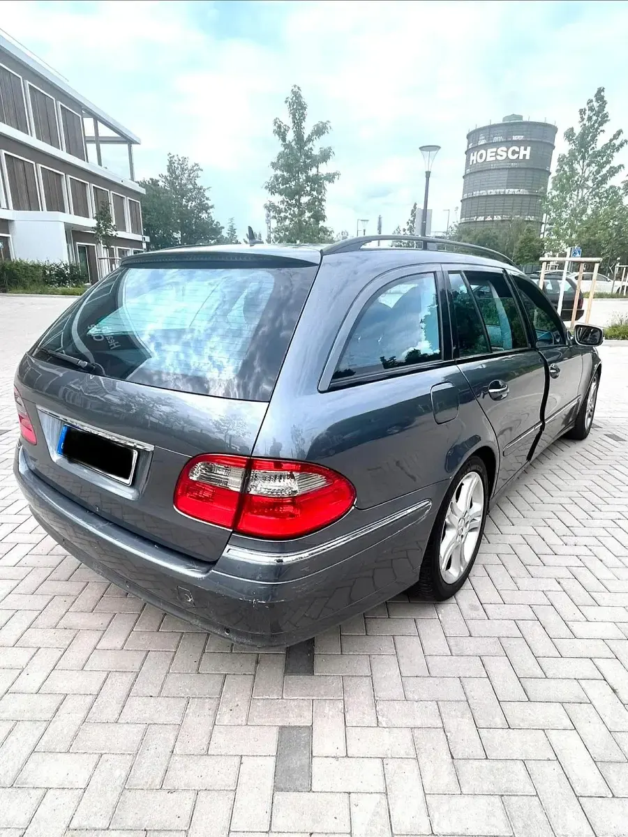 Gebraucht Mercedes E280 Avantgarde 231 PS (169 kW) 2007 Grau Kombi