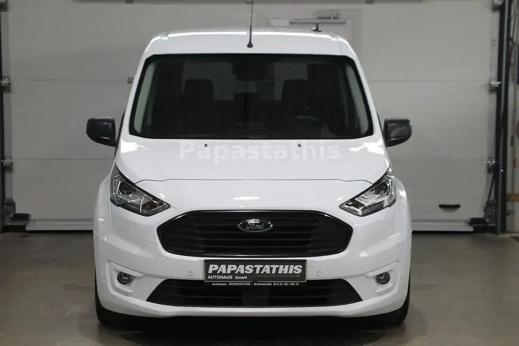 Gebraucht Ford Tourneo 101 PS (74 kW) 2021 Weiß Van / Kleinbus