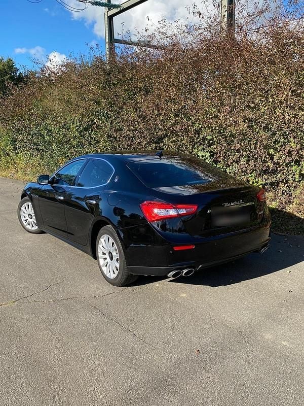 Gebraucht Maserati Ghibli 275 PS (202 kW) 2016 Schwarz Limousine