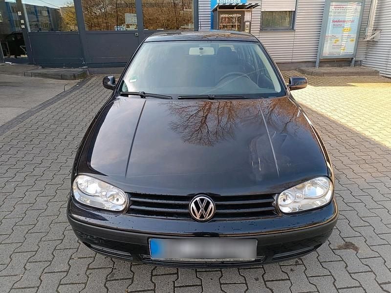 Gebraucht VW Golf IV 75 PS (55 kW) 2003 Schwarz Kleinwagen