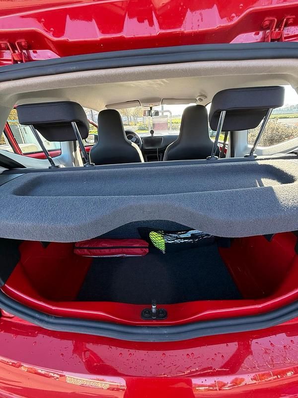 Gebraucht VW up! 60 PS (44 kW) 2013 Rot Kleinwagen