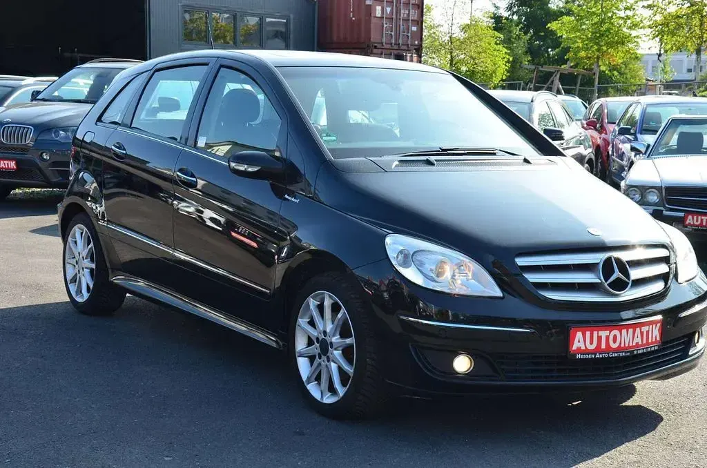 Gebraucht Mercedes B200 136 PS (100 kW) 2008 Schwarz Van / Kleinbus