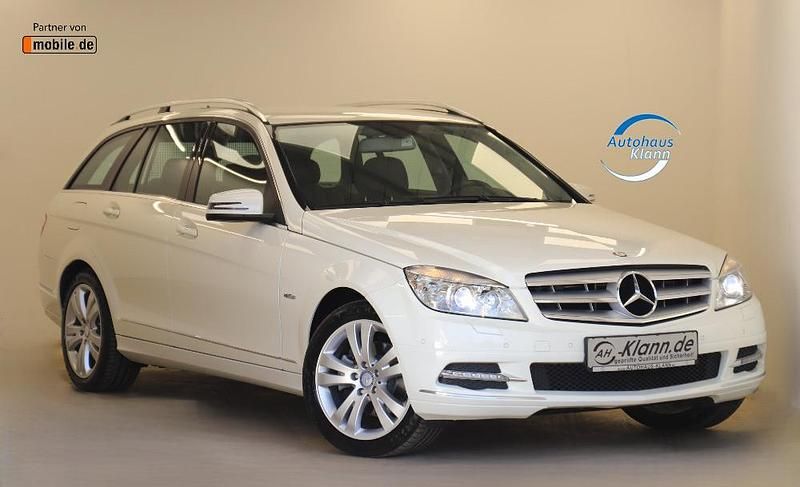 Gebraucht Mercedes C250 Avantgarde 204 PS (150 kW) 2011 Weiß Kombi