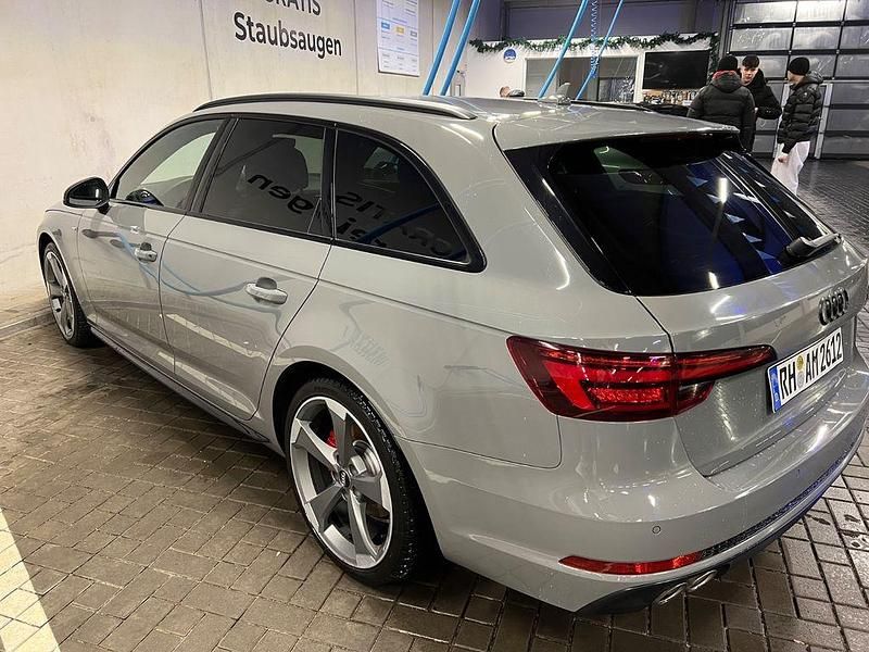 Second-hand Audi A4 Black Edition 190 CP (139 kW) 2017 Gri Break