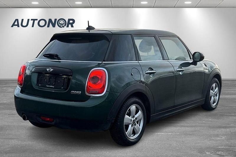 Gebraucht Mini Cooper 136 PS (100 kW) 2018 Grün Kleinwagen
