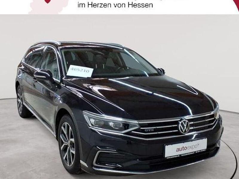 Schwarz Gebraucht 2021 VW Passat GTE Kombi | 21.589 € (Superpreis) - Bild 1/4