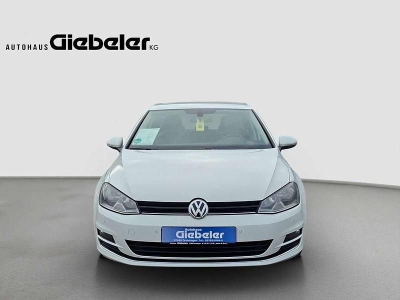 Gebraucht VW Golf VII Highline 150 PS (110 kW) 2016 Pure white Kleinwagen