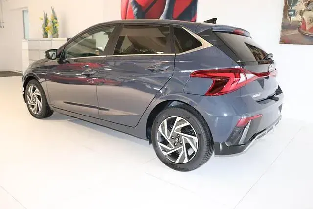 Gebraucht Hyundai i20 GO! 79 PS (58 kW) 2024 (aurora gray pearl/grau) Kleinwagen