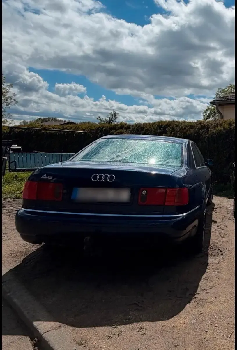Gebraucht Audi A8 150 PS (110 kW) 1999 Blau Limousine