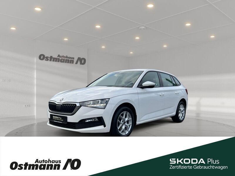 Gebraucht Skoda Scala Cool Plus 116 PS (85 kW) 2020 Weiß Kleinwagen