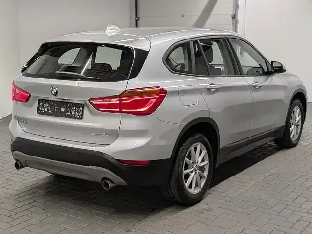 Gebraucht BMW X1 192 PS (141 kW) 2018 Glaciersilbermet. SUV