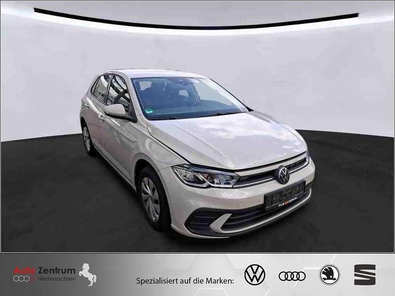 Weiß Gebraucht 2023 VW Polo Life Kleinwagen | 15.970 € (Fairer Preis) - Bild 1/4