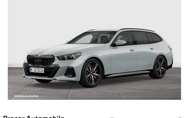 Gebraucht BMW 540 M Sport 303 PS (222 kW) 2025 Grau Kombi