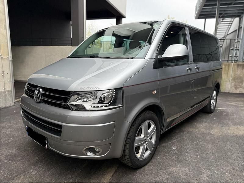 Usata VW T5 180 CV (132 kW) 2009 Argento Furgone