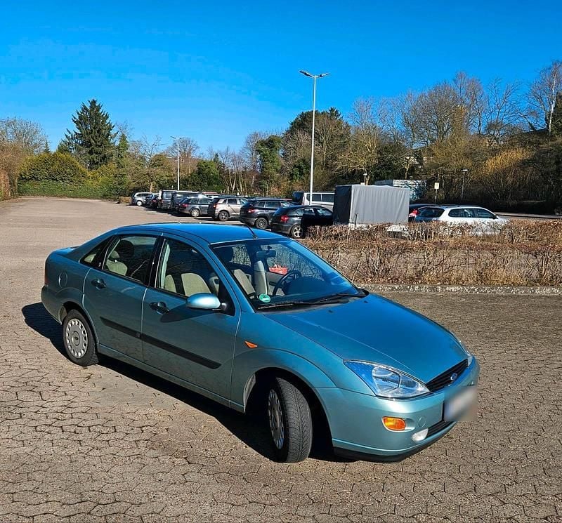 Gebraucht Ford Focus 101 PS (74 kW) 2000 Grün Limousine