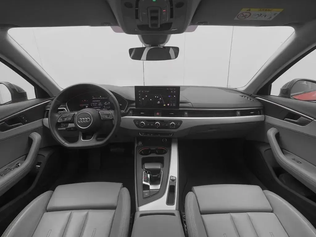 Gebraucht Audi A4 S-Line 204 PS (150 kW) 2023 Rot Kombi