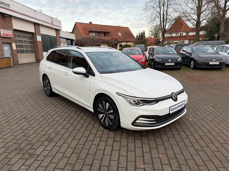 Gebraucht VW Golf VIII Move 131 PS (96 kW) 2024 Weiß Kombi