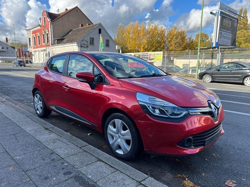 Rot Gebraucht 2015 Renault Clio IV Dynamique Limousine | 3.999 € (Fairer Preis) - Bild 1/4