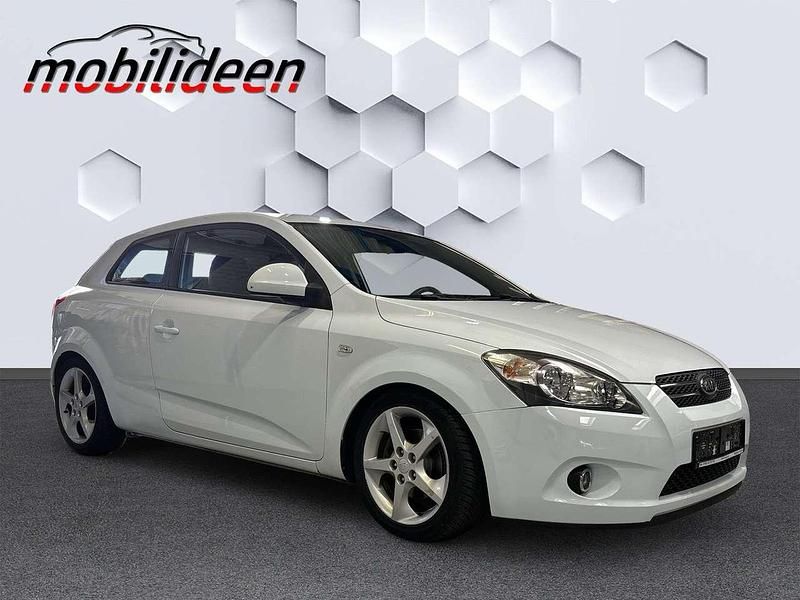 Weiß Gebraucht 2008 Kia ProCeed Sport Kleinwagen | 5.499 € (Fairer Preis) - Bild 1/4