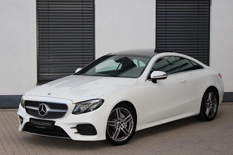 Polarweiss uni Gebraucht 2019 Mercedes E200 AMG Coupé | 27.900 € (Guter Preis) - Bild 1/4