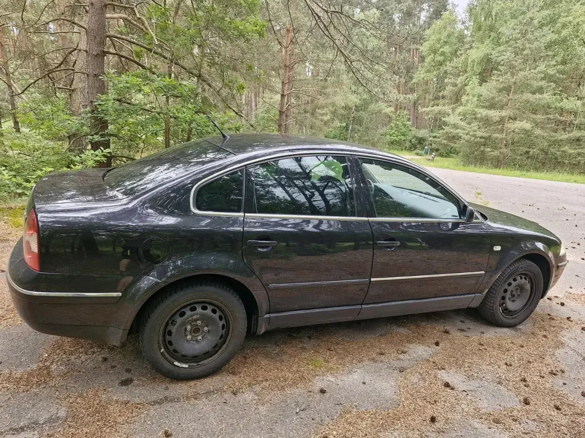 Gebraucht VW Passat 150 PS (110 kW) 2002 Schwarz Limousine
