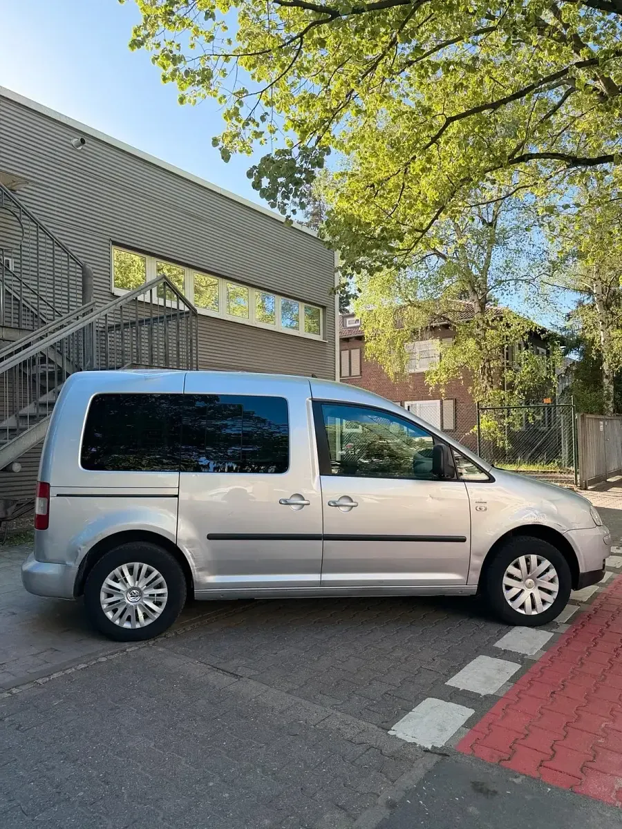 Gebraucht VW Caddy Life 109 PS (80 kW) 2007 Silber Van / Kleinbus