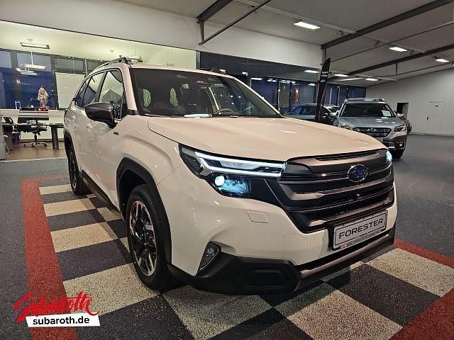 Gebraucht Subaru Forester Exclusive+ 136 PS (100 kW) 2025 Crystal white pearl SUV