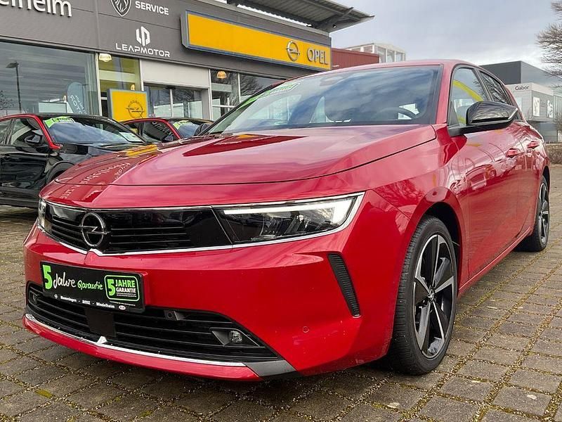 Gebraucht Opel Astra 181 PS (133 kW) 2022 Chili rot/kardio rot Limousine