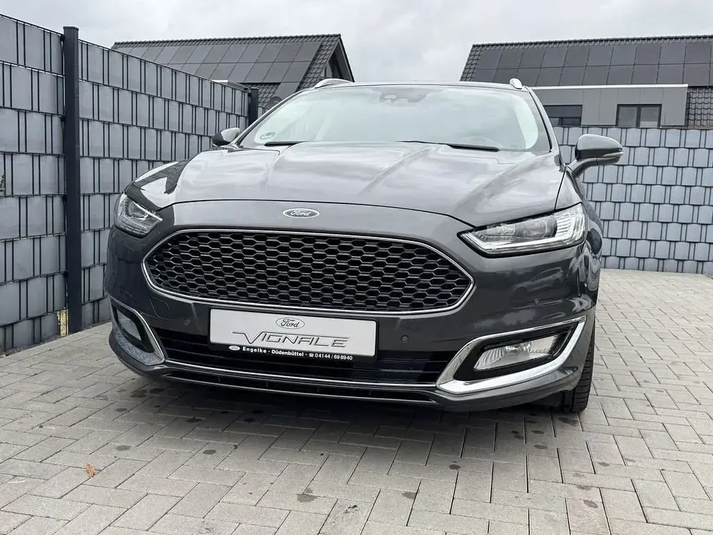Gebraucht Ford Mondeo Vignale 211 PS (155 kW) 2016 Grau Limousine