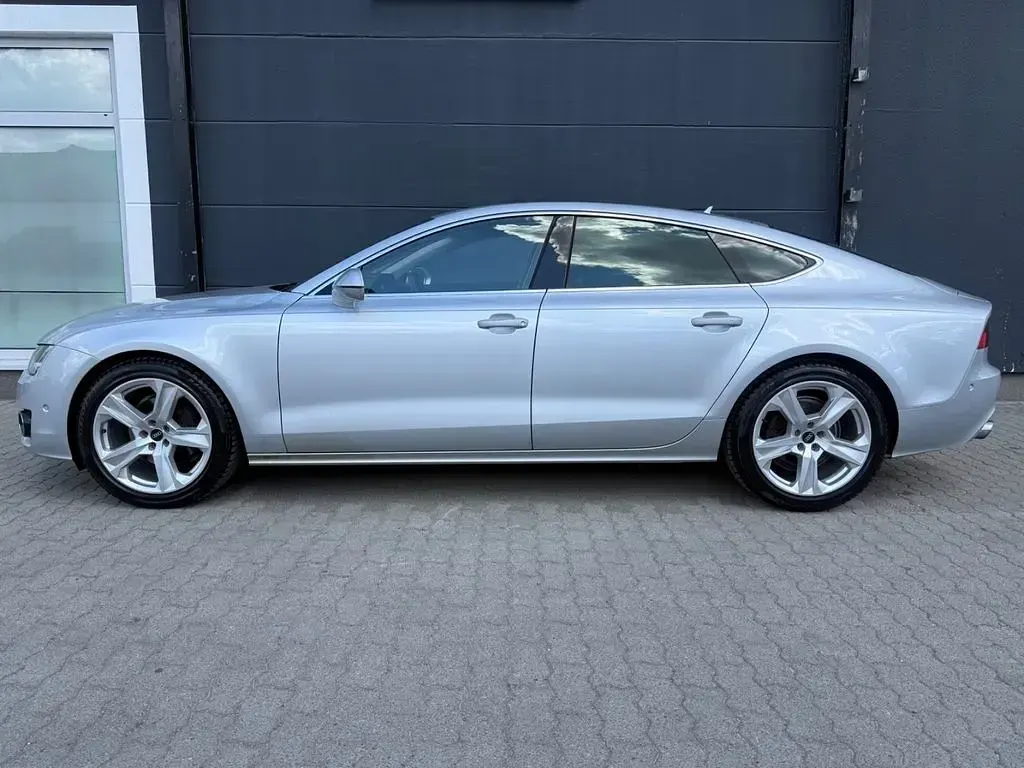 Gebraucht Audi A7 Sportback Ambiente 204 PS (150 kW) 2011 Eissilber Kleinwagen