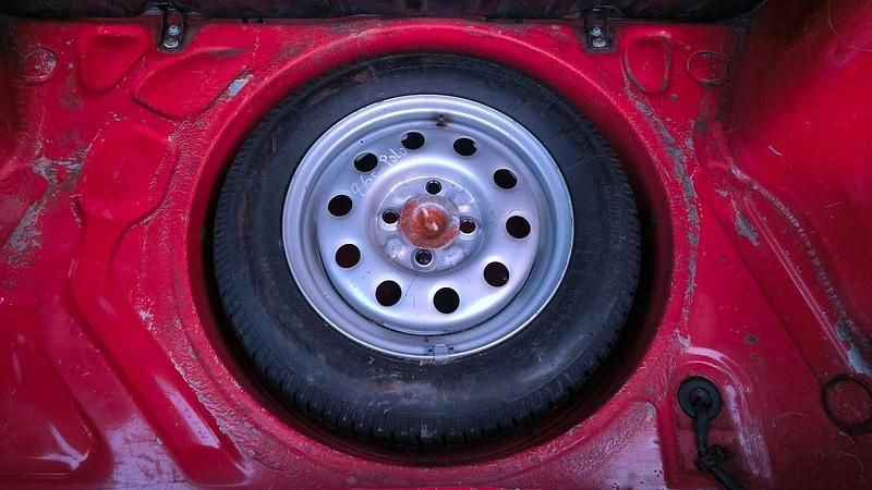 Gebraucht VW Polo 46 PS (33 kW) 1990 Rot Kleinwagen