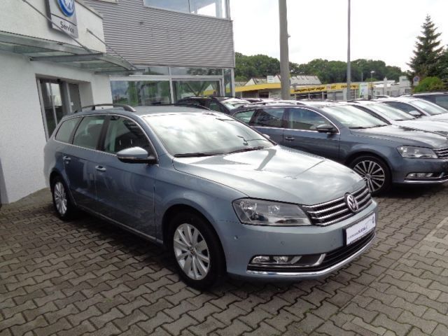 Gebraucht VW Passat Comfortline 140 PS (102 kW) 2013 Grau metallic Kombi