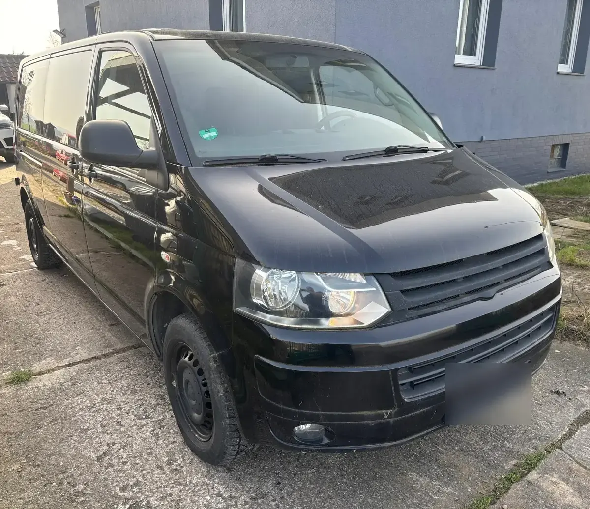Gebraucht VW Caravelle 140 PS (102 kW) 2011 Schwarz Van