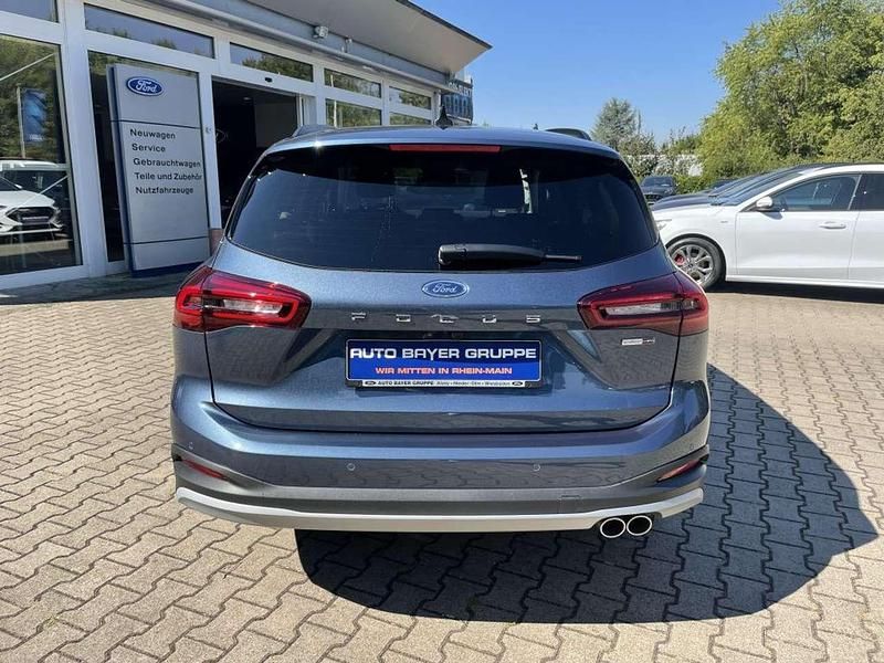 Gebraucht Ford Focus ST-Line 125 PS (91 kW) 2022 Magnetic grau metallic Kombi