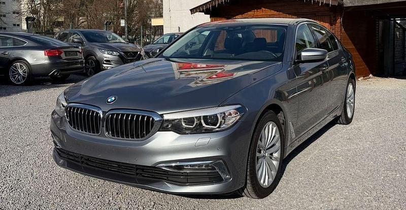Gebraucht BMW 530 Luxury Line 252 PS (185 kW) 2018 Blau Limousine