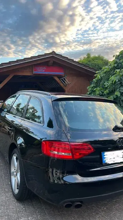 Gebraucht Audi A4 Ambition 160 PS (117 kW) 2009 Schwarz Kombi