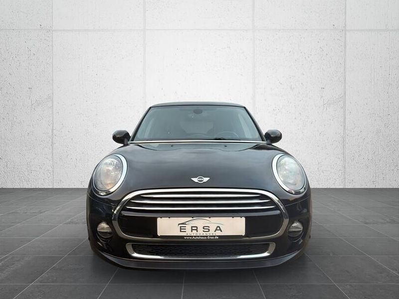 Gebraucht Mini Cooper D Pepper 116 PS (85 kW) 2016 Schwarz Kleinwagen