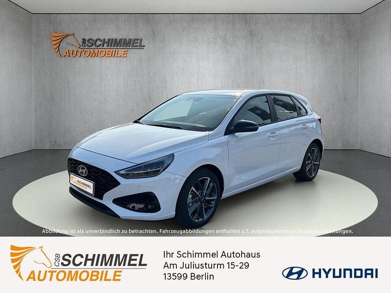 Weiß Gebraucht 2024 Hyundai i30 Advantage Limousine | 22.425 € (Fairer Preis) - Bild 1/4