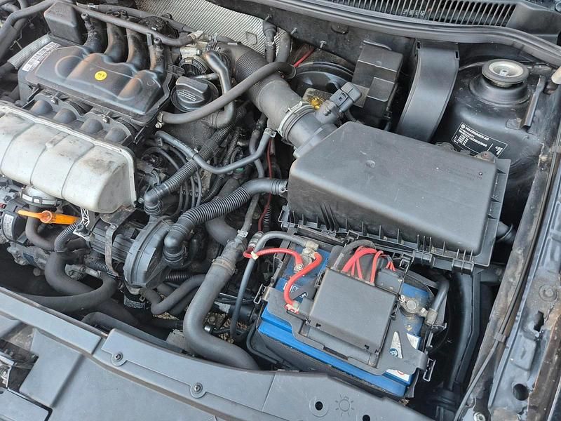 Gebraucht VW Golf IV Edition 115 PS (84 kW) 2001 Schwarz Kleinwagen