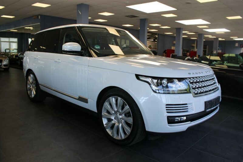 Weiß Gebraucht 2016 Land Rover Range Rover Vogue SUV | 29.980 € (Superpreis) - Bild 1/4